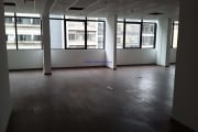 Conjunto Comercial 70m², 1 banheiro com infraestrutura para mais 2 banheiros. Prédio totalmente reformado e moderno.