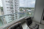 Apartamento 200m², 03 dormitórios (sendo suítes), 06 banheiros e 03 vagas na garagem.   Condomínio com portaria, segurança 24hrs, piscina.