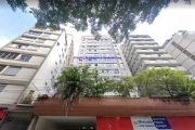 Apartamento MOBILIADO 60m², 01 dormitório, 01 banheiro e 01 vaga na garagem.  Condomínio com portaria.  Excelente localização