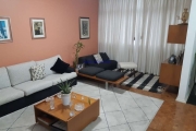 Apartamento 160m², 03 dormitórios (sendo 01 suíte), 02 banheiros e 02 vagas na garagem.    Condomínio com portaria 24hrs.  Excelente localização