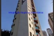 Apartamento 164m², 04 dormitórios (sendo 03 suítes), 04 banheiros e 03 vagas na garagem.  Condomínio com portaria, segurança 24hrs, piscina.