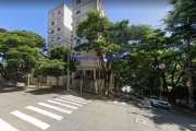 Apartamento 110m², 03 dormitórios e 01 banheiro   Condomínio com portaria.   Excelente localização entre a Rua Professor João Arruda e Avenida Sumaré.