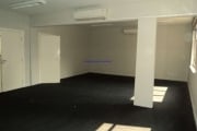 Laje comercial 303m², 02 banheiros e 01 vaga na garagem.  Condomínio com recepção e segurança 24hrs.  Excelente localização