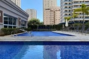 Apartamento 155m², 03 dormitórios (sendo suítes), 04 banheiros e 02 vagas na garagem.    Condomínio com portaria, segurança 24hrs, piscina.