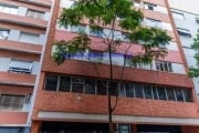 Apartamento 109m², 03 dormitórios e 03 banheiros.  Condomínio com portaria, segurança 24hrs.  Excelente localização á 7 minutos andando para a estação