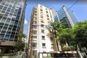 Apartamento 220m², 03 dormitórios (sendo 01 suíte), 02 banheiros e 01 vaga na garagem.  Condomínio com portaria 24hrs e salão de festa.