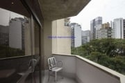 Apartamento 125m², 03 dormitórios (sendo 01 suíte), 03 banheiros e 01 vaga na garagem.   Condomínio com portaria 24hrs.  Excelente localização