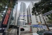 Conjunto Comercial 47m², 01 banheiro e 01 vaga na garagem.  Condomínio com recepção e segurança 24hrs.  Excelente localização.