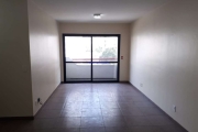 Apartamento 87m², 03 dormitórios (sendo 01 suíte), 03 banheiros e 01 vaga na garagem.  Condomínio com portaria.  Excelente localização