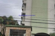 Apartamento 60m², 02 dormitórios, 01 banheiro e 01 vaga na garagem.  Condomínio com portaria 24hrs.   Excelente localização