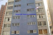 Apartamento 188m², 03 dormitórios, 03 banheiros e 02 vagas na garagem.  Condomínio com portaria, segurança 24hrs, salão de festa e jardim.