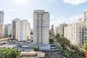 Apartamento 90m², 02 dormitórios, 02 banheiros e 01 vaga na garagem.   Condomínio com portaria 24hrs e jardim.  Excelente localização