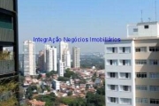 Apartamento 201m², 03 dormitórios(sendo 01 suíte), 02 banheiros e 02 vagas na garagem.  Condomínio com portaria 24hrs.  Excelente localização