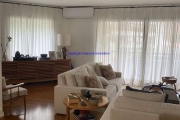 Apartamento 204m², 04 dormitórios (sendo 03 suítes), 04 banheiros e 03 vagas na garagem.  Condomínio com portaria, segurança 24hrs, piscina,