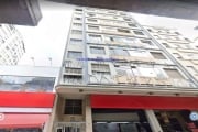 Apartamento 102m², 02 dormitórios (sendo 01 suíte) e 02 banheiros.  Condomínio com portaria 24hrs.  Excelente localização