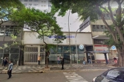 Apartamento 72m², 02 dormitórios e 01 banheiro.  Condomínio com portaria 24hrs.   Excelente localização.