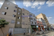 Apartamento 50m², 02 dormitórios e 01 banheiro.   Condomínio com portaria 24hrs e salão de festa.   Excelente localização entre as Ruas Cantareira,