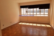 Apartamento 93m², 02 dormitórios, 02 banheiros e 01 vaga na garagem.  Condomínio com portaria e segurança 24hrs.  Excelente localização á 8 minutos an