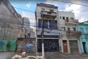 Prédio Comercial 370m², 03 Pavimentos, 7 banheiros. Entrada para lojas e entrada para o prédio que sao separadas.  Excelente localização