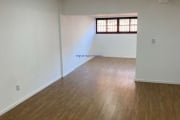 Apartamento 49m², 01 dormitório e 01 banheiro.  Condomínio com Segurança e Portaria.  Excelente localização entre as Ruas Conselheiro Carrão