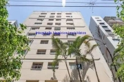 Apartamento 151m², 03 dormitórios (sendo 01 suíte), 04 banheiros e 01 vaga na garagem.  Condomínio com Segurança, Portaria e Área Verde.