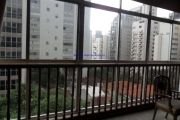 Apartamento 227m², 03 dormitórios (sendo 01 suíte), 03 banheiros e 02 vagas na garagem.  Condomínio com portaria 24hrs e salão de festas.  Excelente