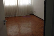 Apartamento 60m², 01 dormitório e 02 banheiros.  Condomínio com portaria, segurança 24hrs e salão de festa.