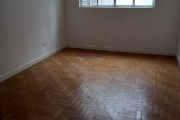 Apartamento 80m², 02 dormitórios e 02 banheiros.   Condomínio com portaria.  Excelente localização entre as Ruas Dona Antônia de Queirós, Frei Caneca