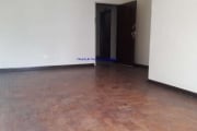 Apartamento 96m² com 3 domitórios e 2 banheiros.  Condomínio com zeladoria e sistema de segurança.  Localizado na Rua Augusta, à 3 quadras da Avenida