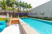 Apartamento 149m², 03 dormitórios (sendo suítes), 05 banheiros e 02 vagas de garagem.  Condomínio com portaria, segurança, piscina, academia e salão