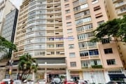 Apartamento 136m², 02 dormitórios (sendo 01 suíte) e 02 banheiros.  Condomínio com portaria e segurança.  Excelente localização