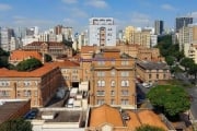 Apartamento Studio MOBILIADO 27,66m²,  01 dormitório e 01 banheiro.  Condomínio com portaria e segurança.  Excelente localização