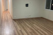 Apartamento 85m², 02 dormitórios, 02 banheiros e 01 vaga de garagem.  Condomínio com portaria e segurança.  Excelente localização