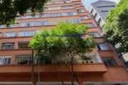 Apartamento Studio 30m², 01 dormitório e 01 banheiro.  Condomínio com Recepção e Segurança.  Excelente localização