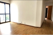 Lindo apartamento com sala 2 ambientes, varanda, 2 dormitórios e 1 vaga.