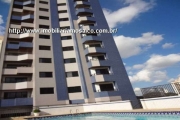 Apartamento no centro, amplo, com piscina, com 02 vagas