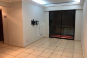 Apartamento Vila São Francisco, 75m2, 03 dormitórios sendo 01 suíte, piso laminado, sacada, 02 banheiros, cozinha  com armários