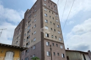 Apartamento em Vila Galvão