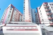 APARTAMENTO NO CENTRO DE FLORIANÓPOLIS COM VISTA PARA O MAR 3 QUARTOS E CONDOMÍNIO COMPLETO