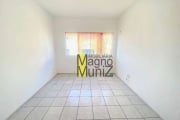 Apartamento com 2 quartos para alugar, 50 m² por R$ 1.136/mês - Itaperi - Fortaleza/CE