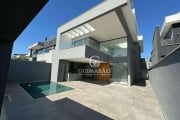 Venda Imediata: Casa Triplex no Recreio dos Bandeirantes - Suíte Master, Piscina e Lazer Exclusivo