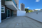 Apartamento Garden com um excelente espaço de varanda no Bom Pastor