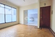 Apartamento com 3 dormitórios, sacada e terraço em Petrópolis