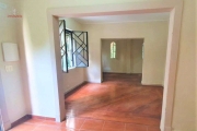 Casa Comercial em Higienópolis com 6 salas 1 vg