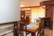 Apartamento de 3 dormitórios à venda no Centro