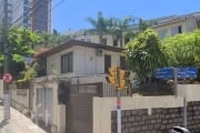 Casa à venda em Centro com 404 m², 3 quartos, 1 va