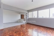 Amplo Apartamento no Centro de Curitiba, 188m²