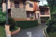 Casa em Condomínio - à venda por 1.385.000,00 - 4 quartos - Condomínio Chácara Flora, - Valinhos.