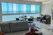 Apartamento amplo, frente mar, localizado em um dos pontos da praia mais desejad