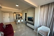 Apartamento com 2 suítes, mobiliado, decorado, nascente, varanda integrada.